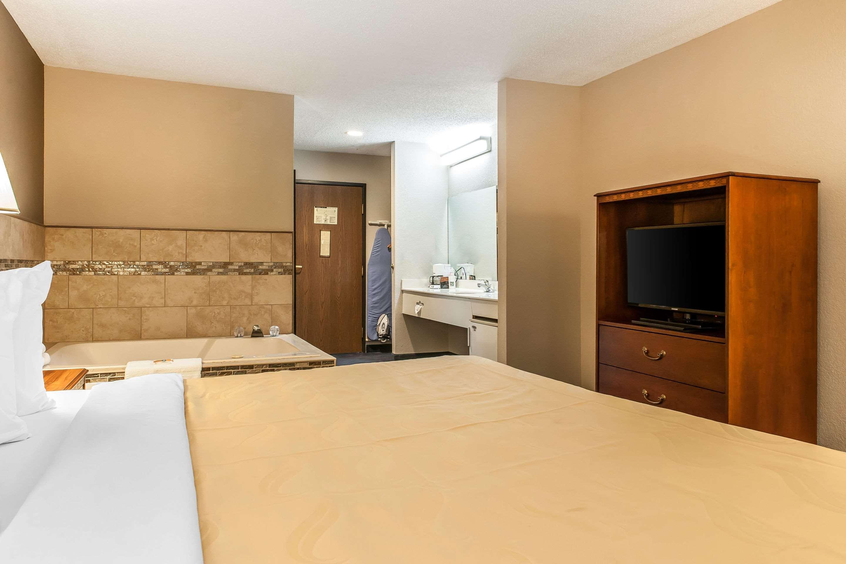 Quality Inn Lewisport Eksteriør billede